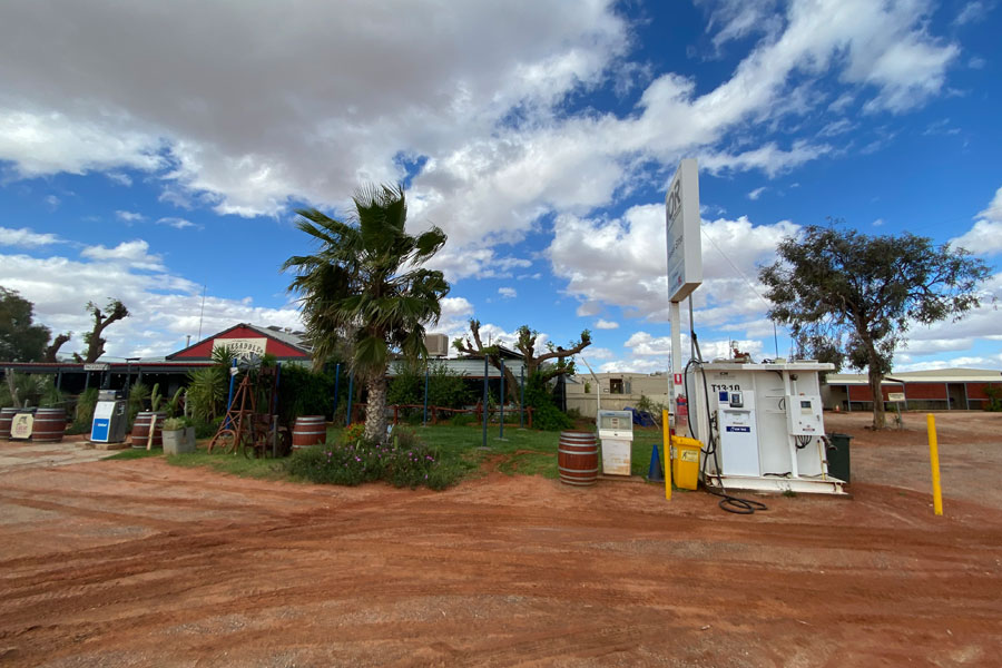 Remote-Community-Pack-Saddle-Roadhouse